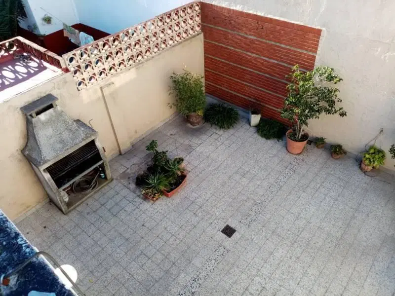 CASA 3 AMBIENTES CON AMPLIO PATIO Y TERRAZA 3
