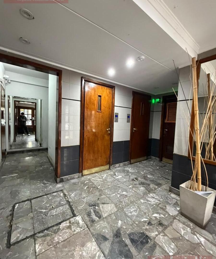 Foto de Departamento en venta 3 ambientes-Lanus Este a 3 cuadras de la estación, imagen 1