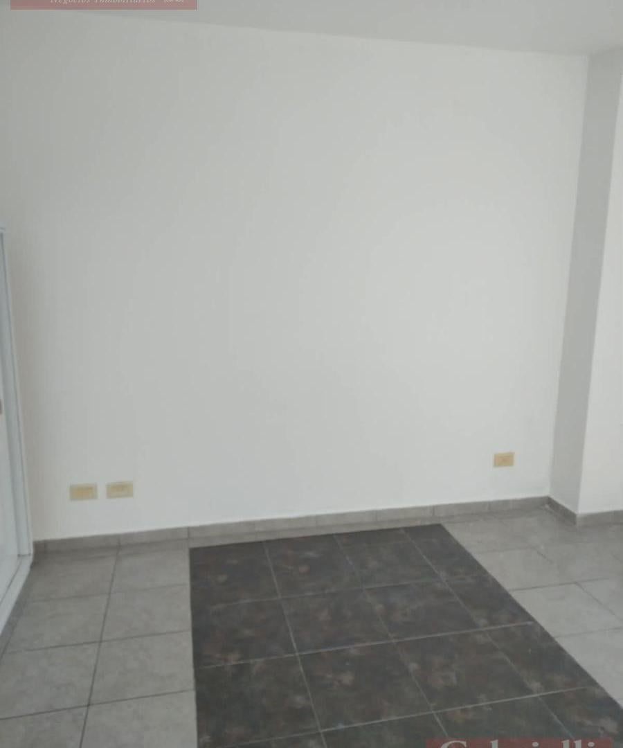 Foto de Departamento en Alquiler ubicado en Gerli (segundo piso por escalera), imagen 4