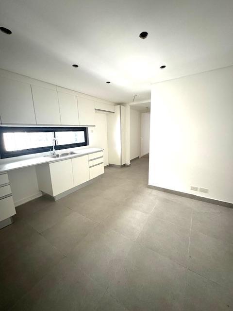 Departamento de 4 Ambientes con Parrilla en Austria y Av Santa Fe 5
