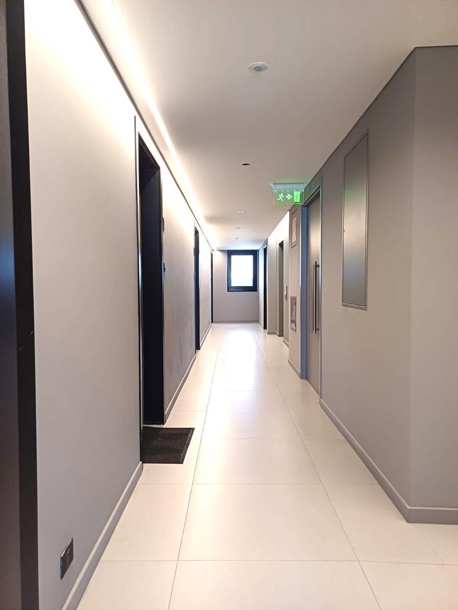Departamento de 4 Ambientes a Estrenar en Austria 1700 y Av Santa Fe Piso 9 5