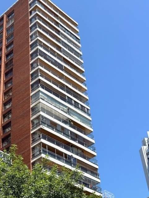 Semi piso de 4 ambientes con doc cocheras en el edificio Forum juncal 3100