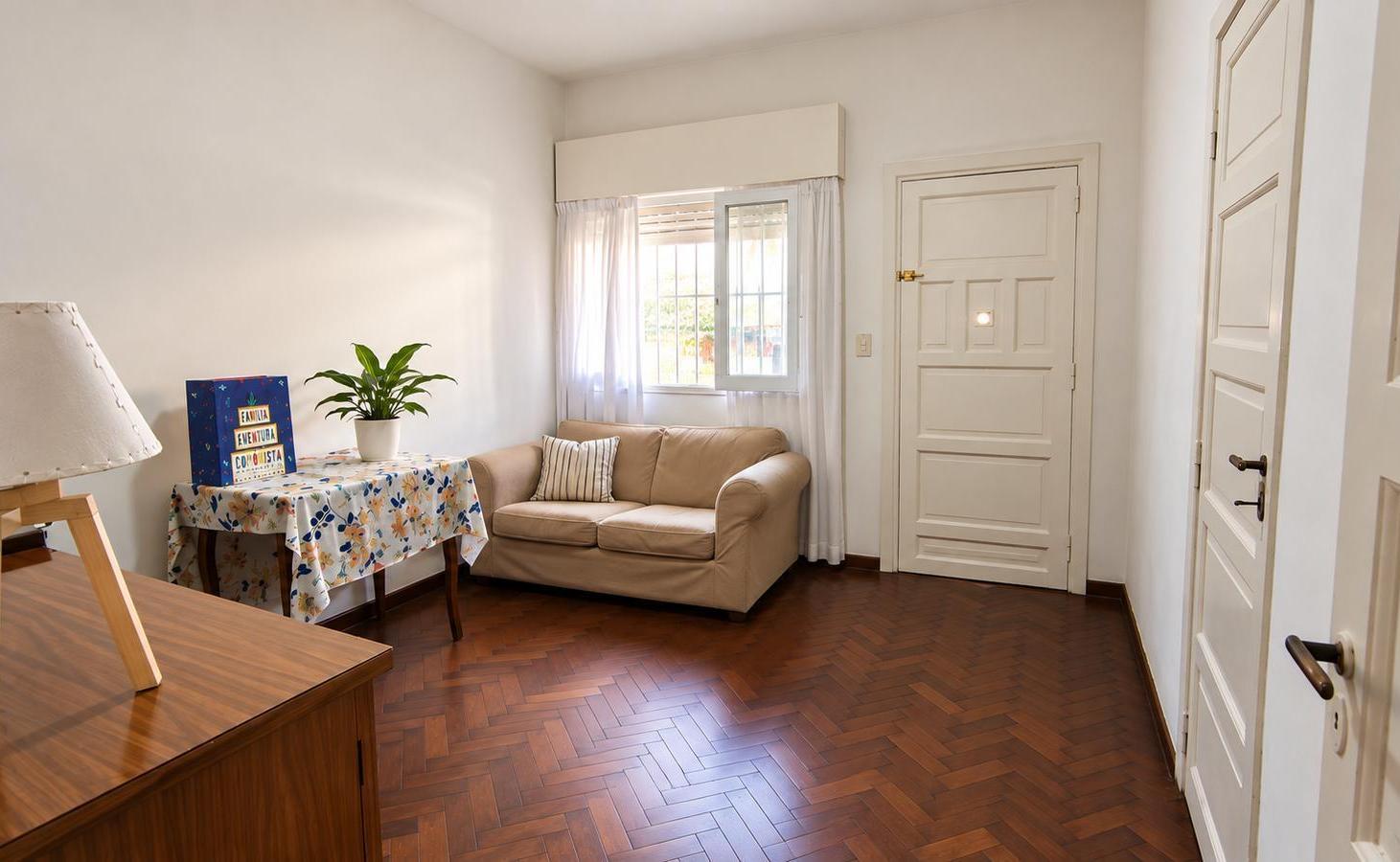 Foto de Venta en Block 2 Casas 6 Ambientes con Jardín en Beccar, imagen 5