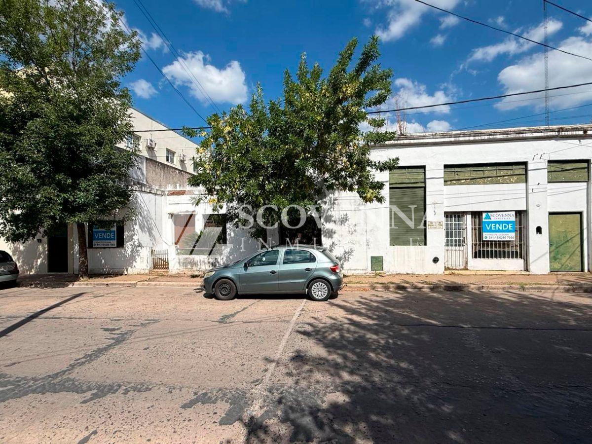 VENTA de Casa Antigua y Local (a Reciclar/Demoler) - Los Cardales Centro