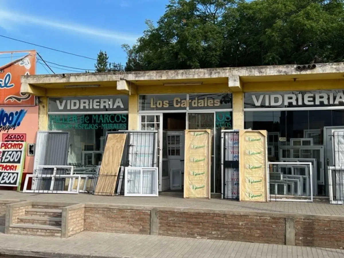 Venta Local Comercial en Centro de Los Cardales 4