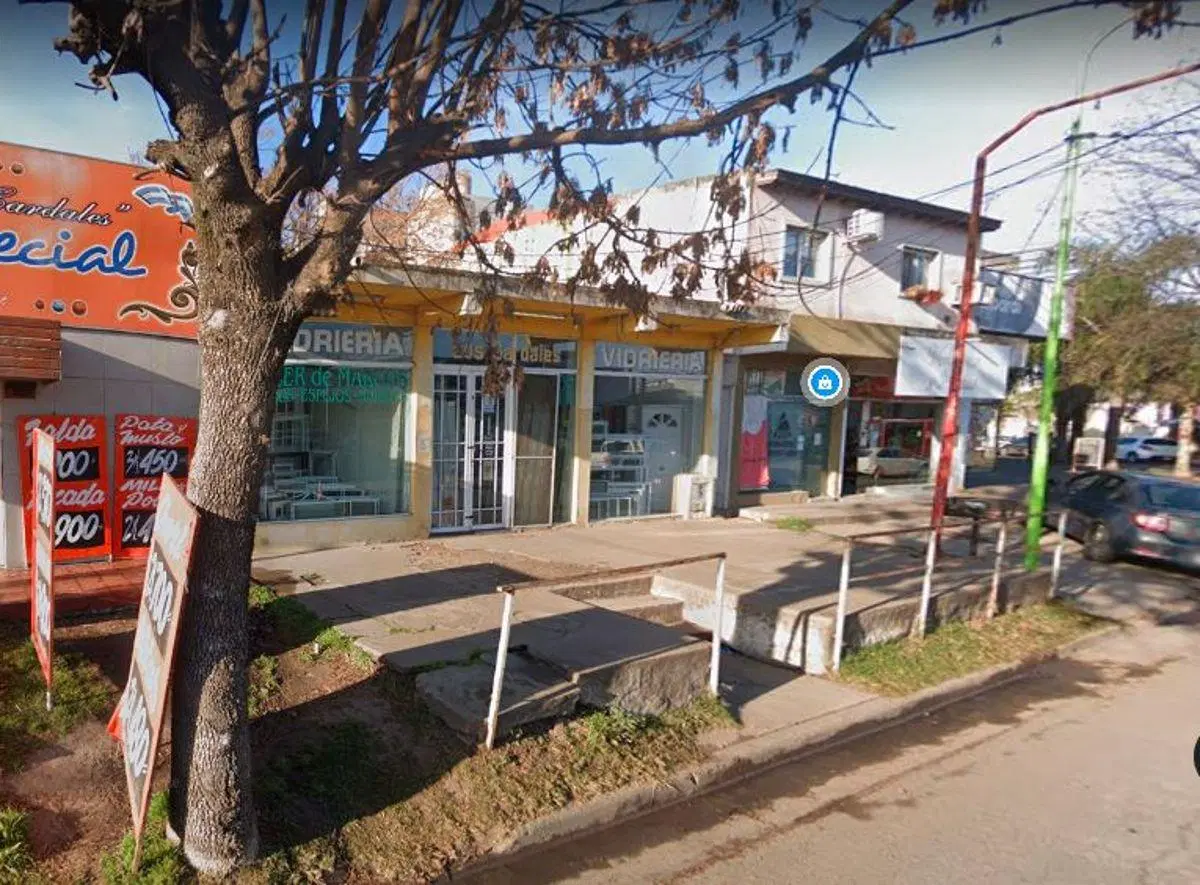 Venta Local Comercial en Centro de Los Cardales 5