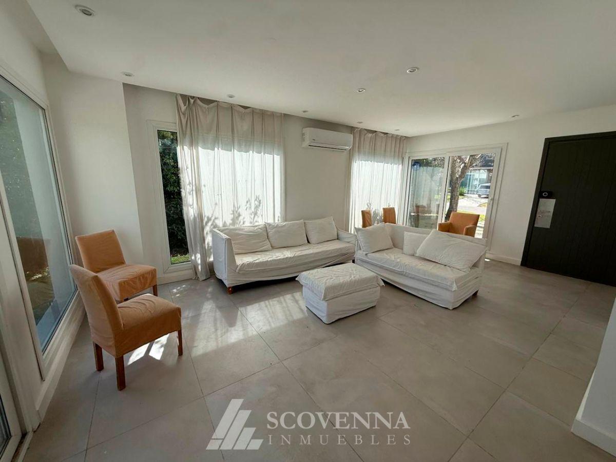 Foto de Muy Linda Casa Moderna estilo Minimalista en Venta - La Reserva Sofitel, imagen 4