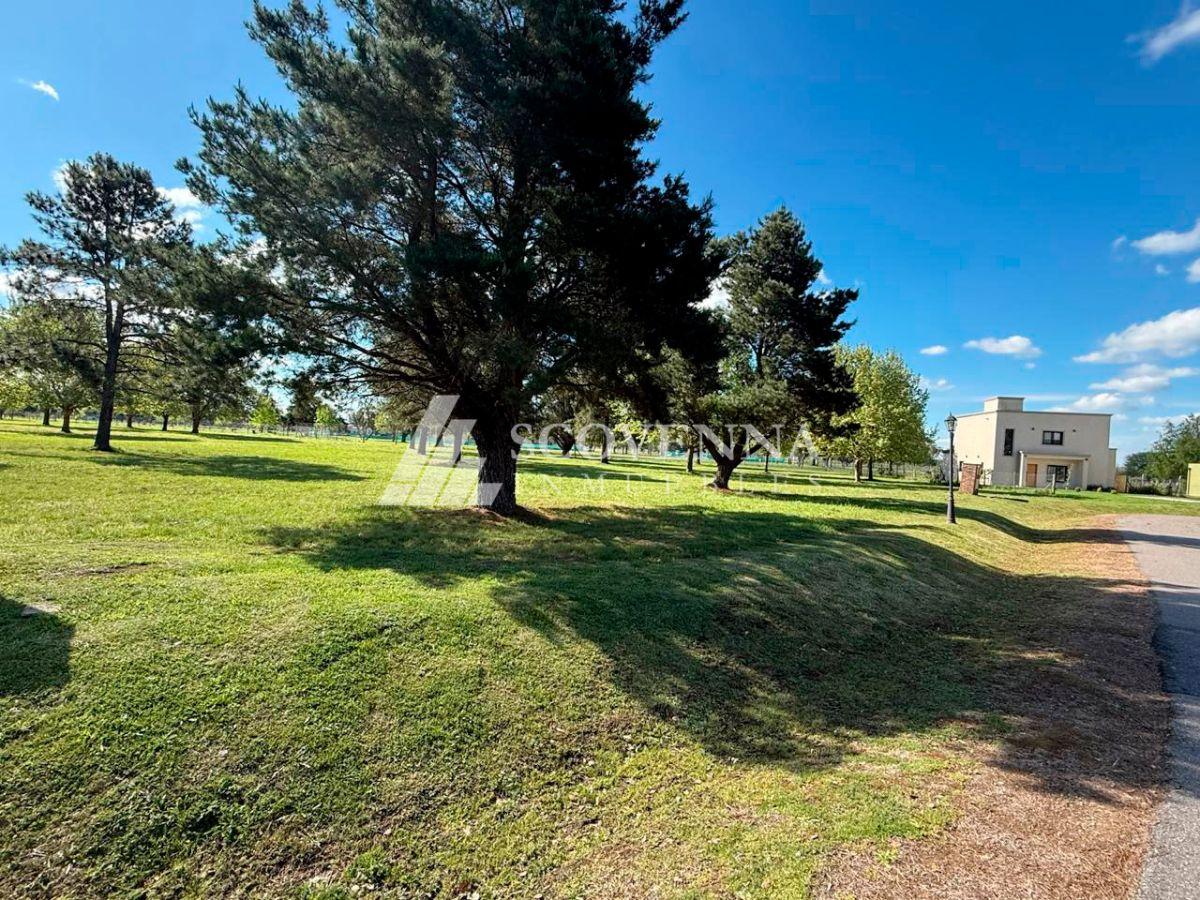 Foto de OPORTUNIDAD !!! LOTE EN VENTA BARRIO MIRABOSQUES, imagen 2