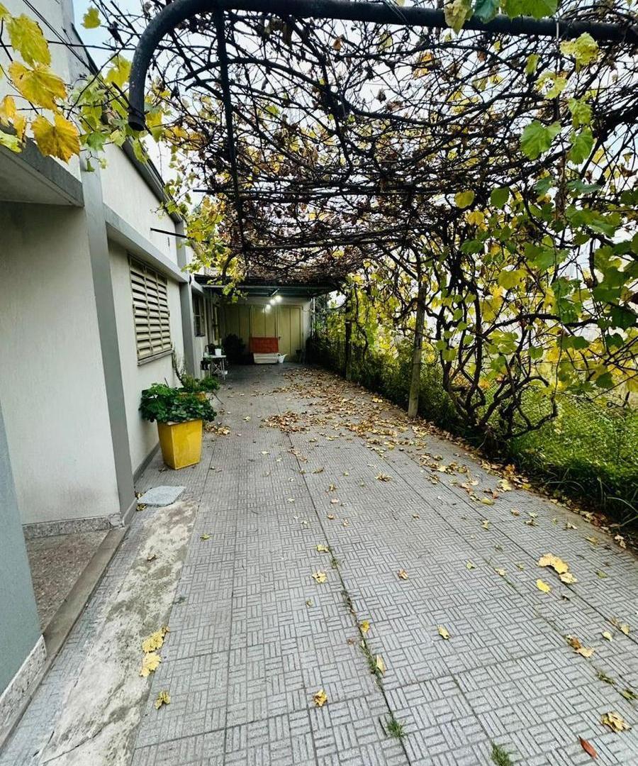 Foto de Casa en venta - Tres dormitorios, imagen 3