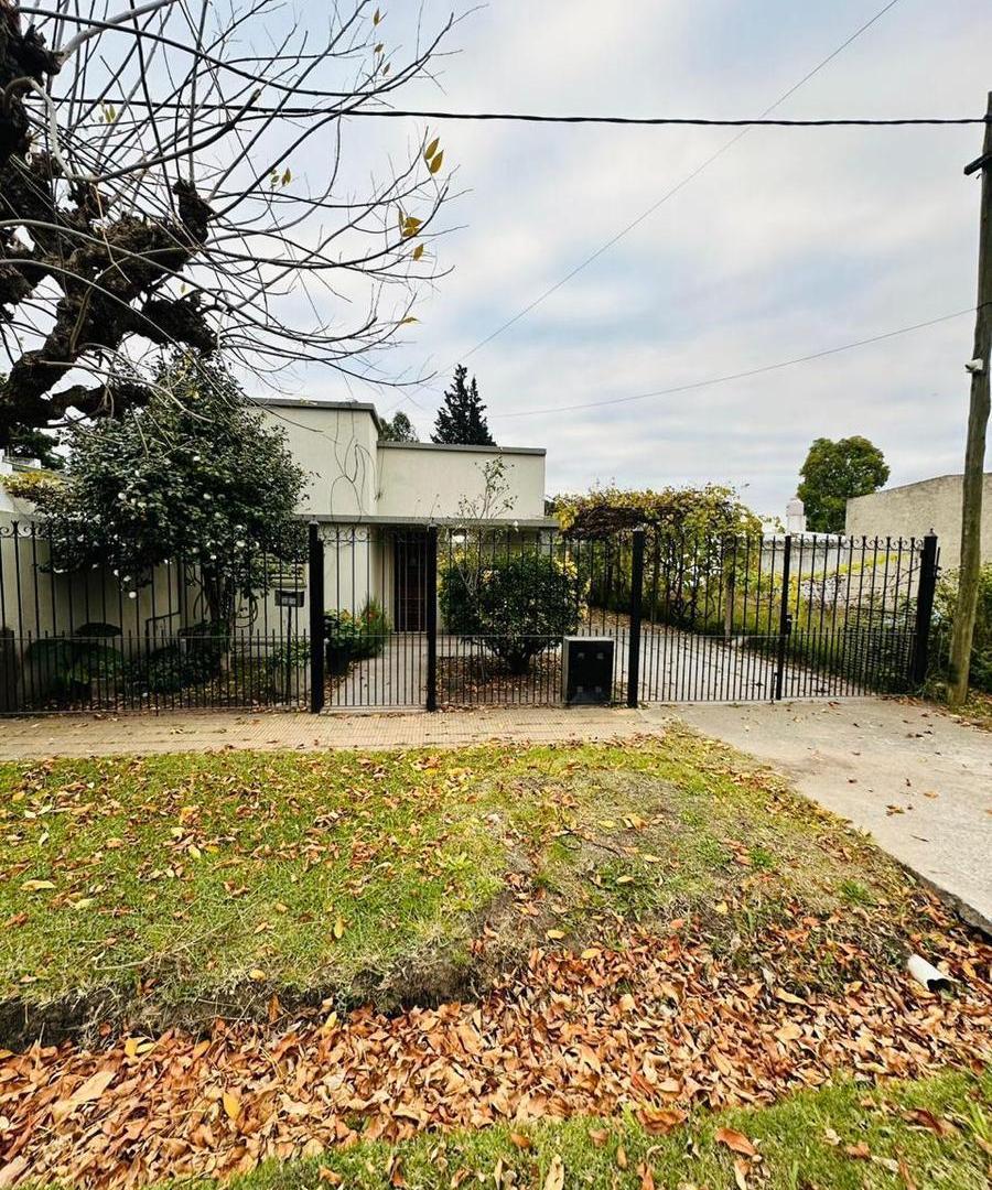 Foto de Casa en venta - Tres dormitorios, imagen 2