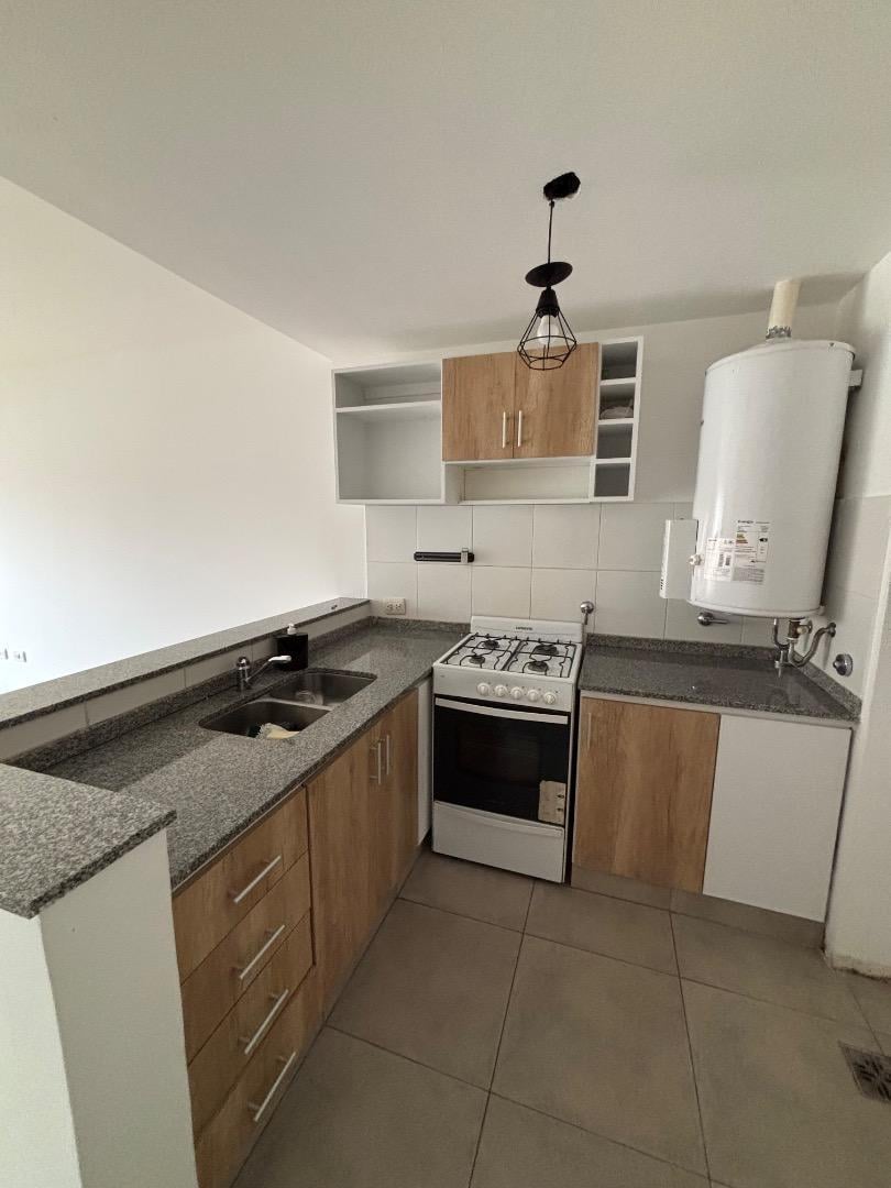 Foto de Departamento un dormitorio en alquiler en barrio Martín, imagen 4