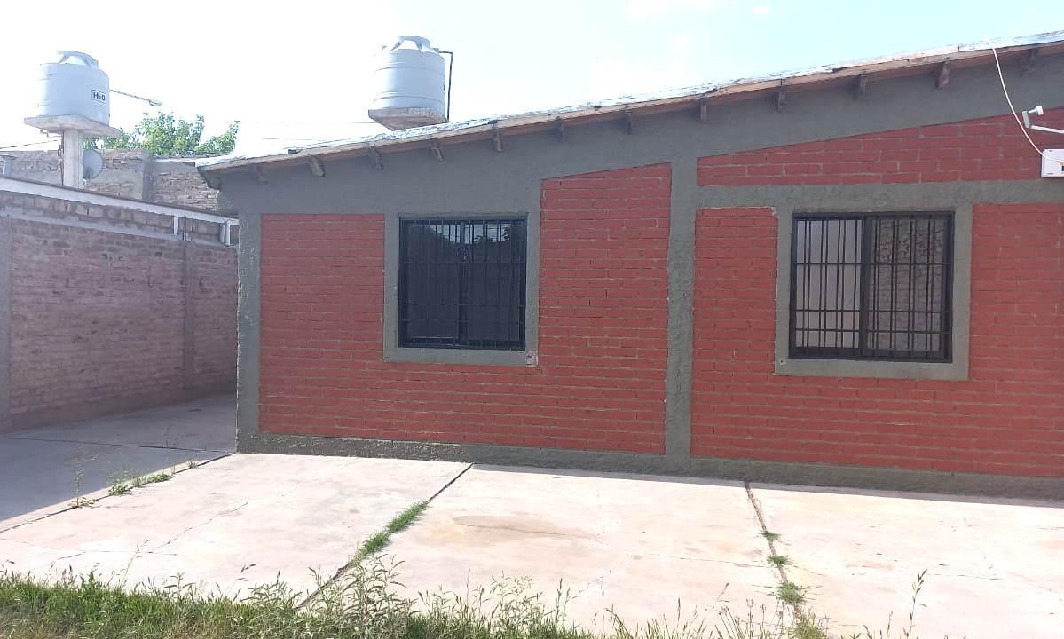 Vende casa"Rodeo del Medio " 1