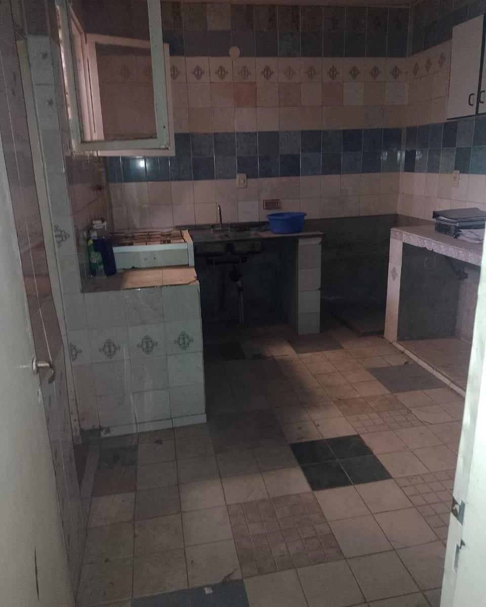 Vende Dos Deptos + Salon Comercial! Godoy Cruz. 4