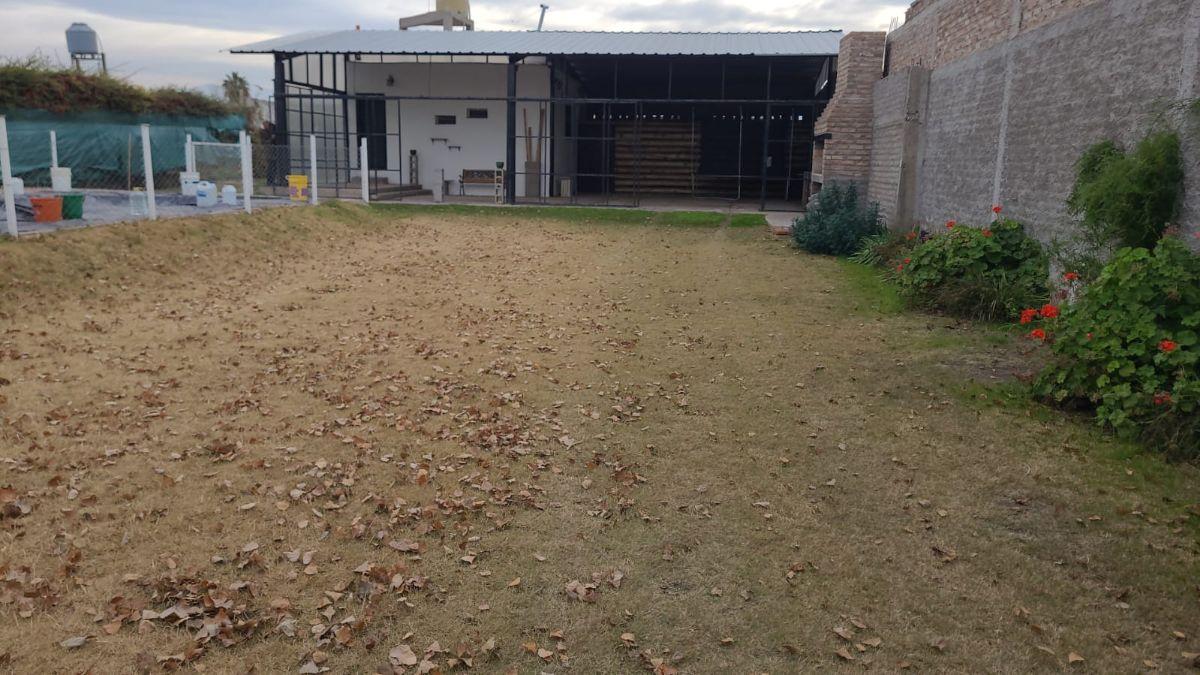 VENDE LOTE BºPERUGIA, MAYOR DRUMOND, LUJAN DE CUYO.