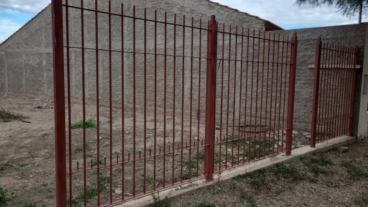 VENDE LOTE!! con cierre y rejas, Bº Buenos Vecinos. 5