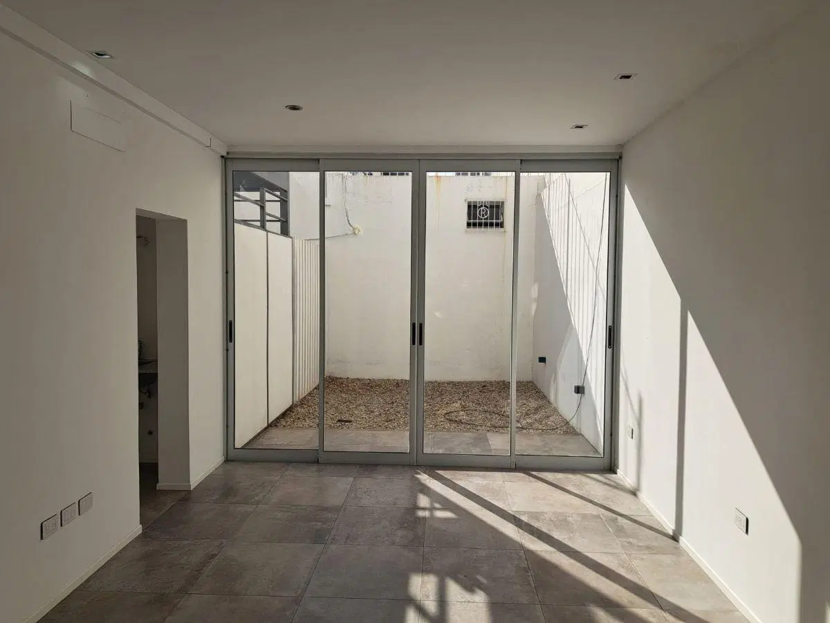 Local comercial en alquiler 12 e/ 39 y 40 5