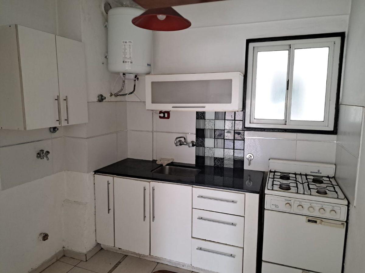 Foto de DEPTO EN VENTA - 2 Dormitorios - Apto credito bancario, imagen 3