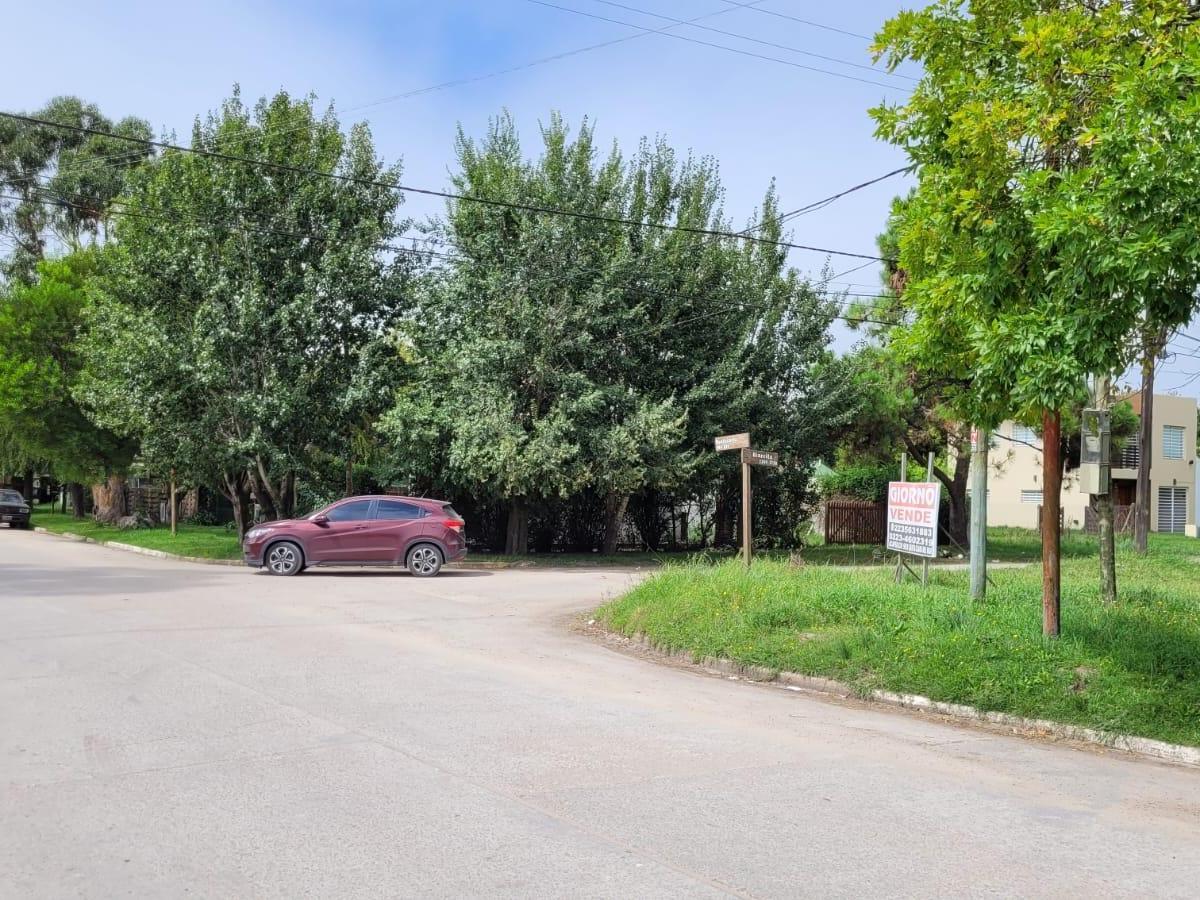 Lote en Av Montecarlo Esquina Biarritz 1