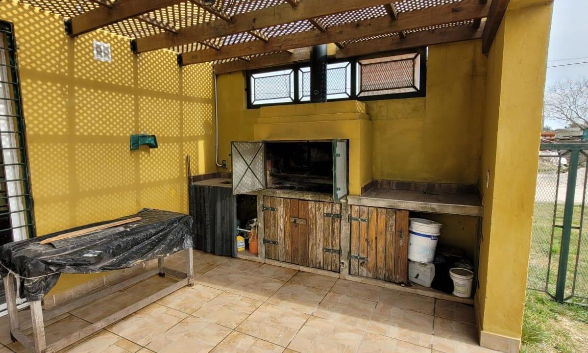Chalet en Camet Norte. Calle Juarez Celman 1