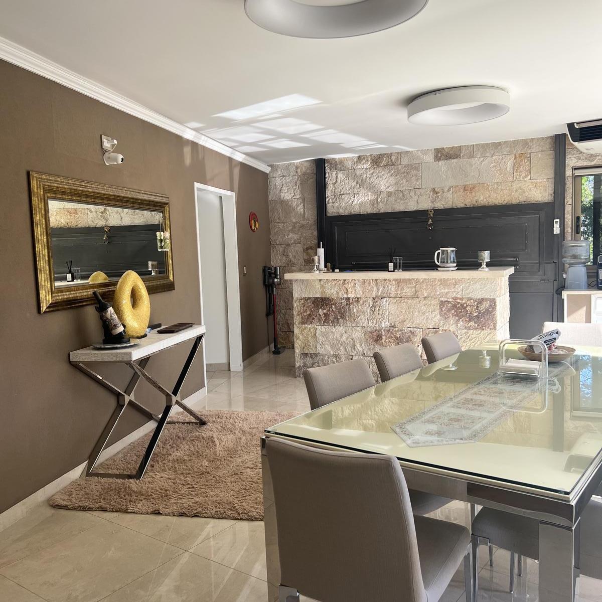 Foto de EXCELENTE CASA EN UNA SOLA PLANTA SOBRE 3000 METROS, imagen 3