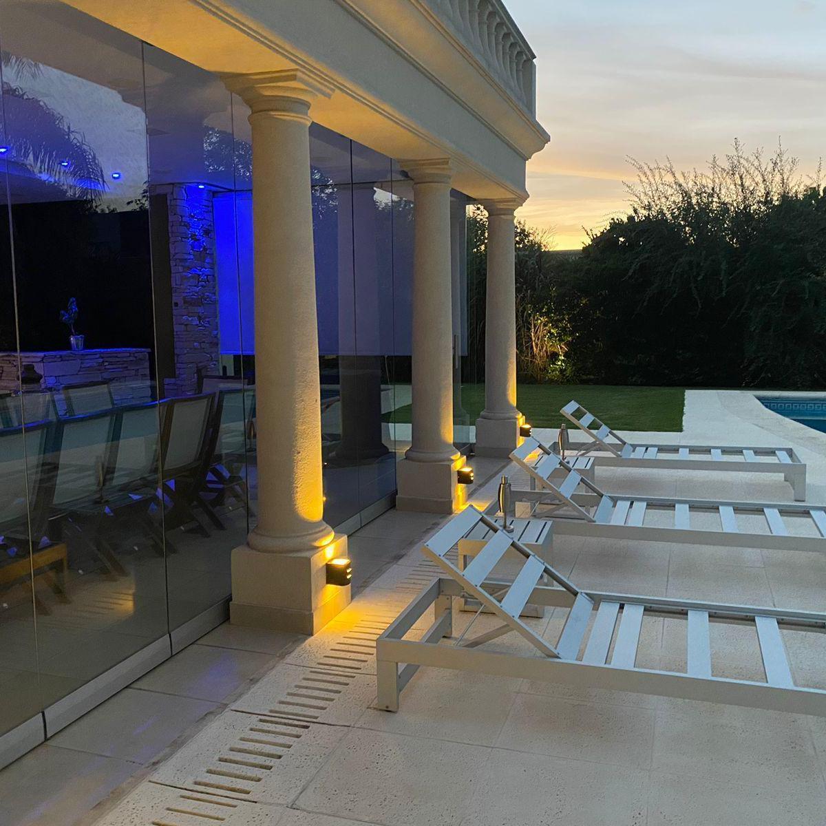 Hermosa Propiedad en Venta en Barrio Privado Santa Ana 4