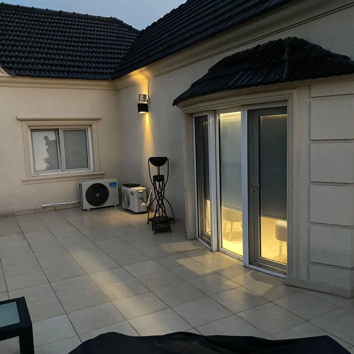 Hermosa Propiedad en Venta en Barrio Privado Santa Ana 5