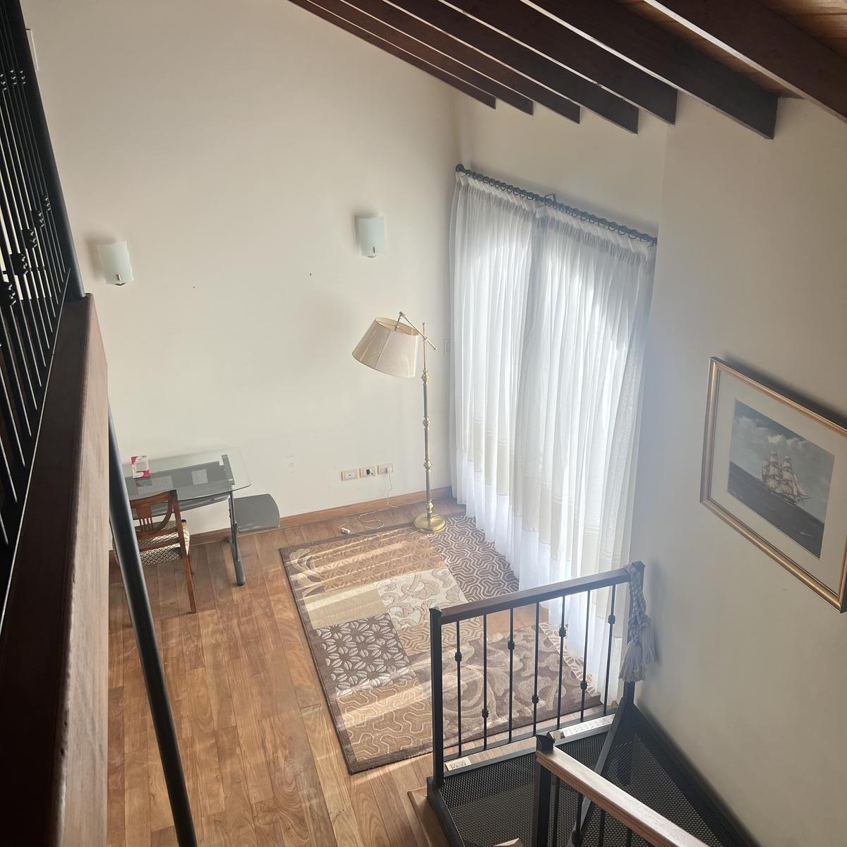 Excelente Casa en Venta en Barrio Privado Santa Ana 5