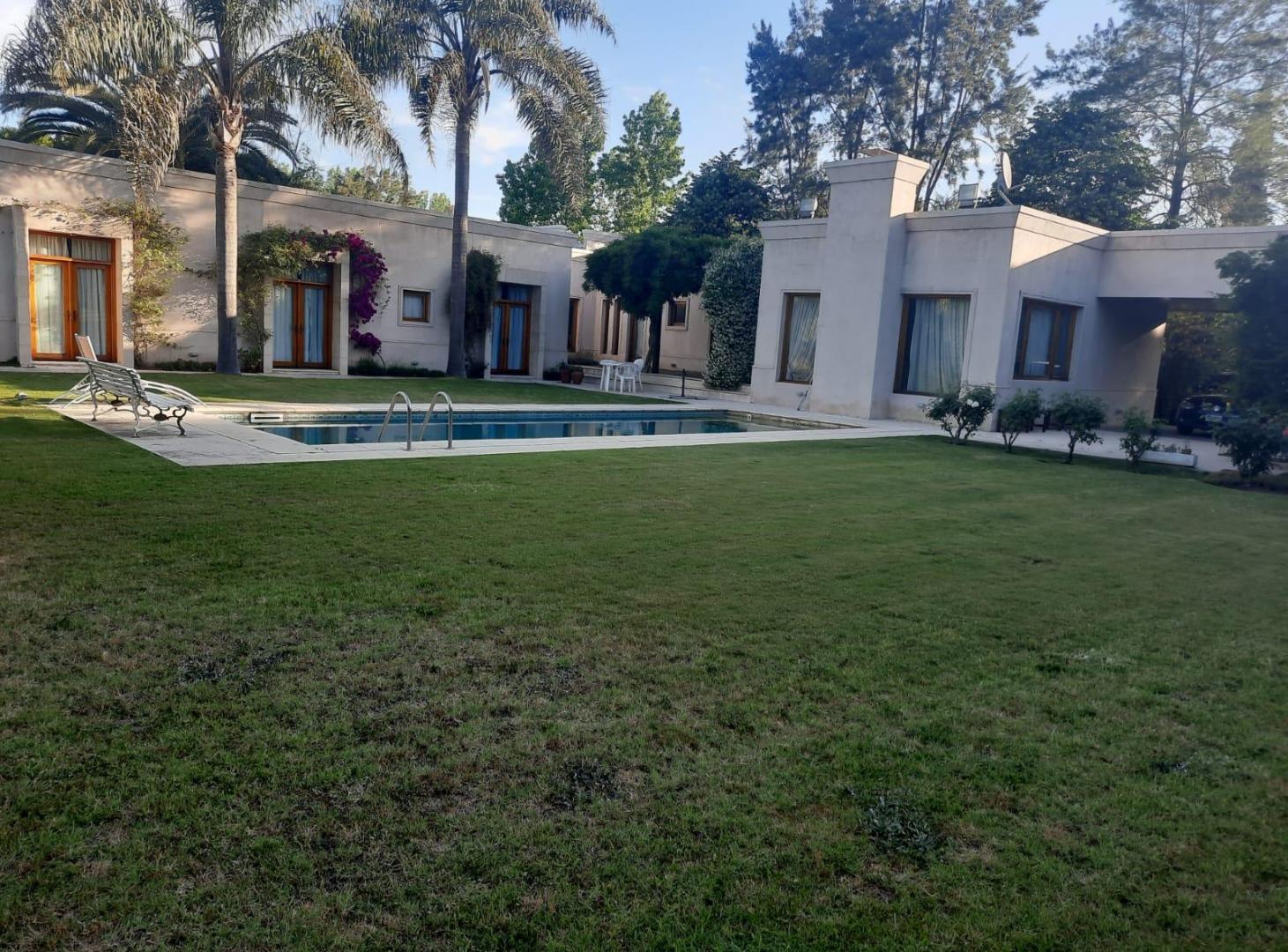 Foto de Importante Casa en esquina en Club de Campo San Diego, imagen 1