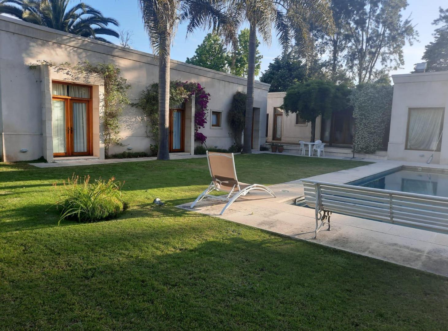 Foto de Importante Casa en esquina en Club de Campo San Diego, imagen 3