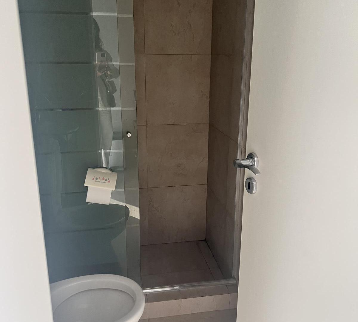 Foto de EXCELENTE CASA EN UNA SOLA PLANTA SOBRE 3000 METROS, imagen 3