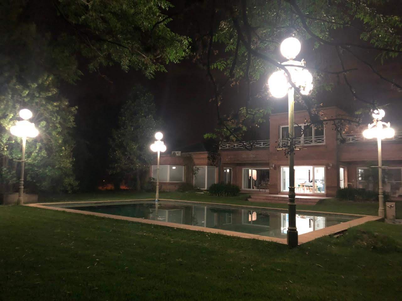Foto de Imponente propiedad sobre 3000 mts de parque, imagen 4