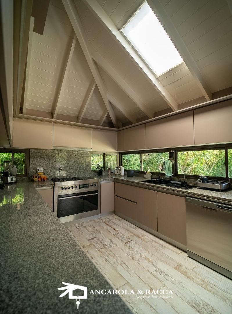 Foto de IMPONENTE CASA EN San Diego, MORENO, imagen 4