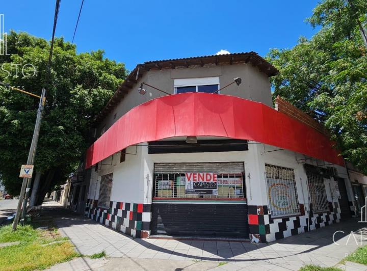 Local en Villa Ballester 4