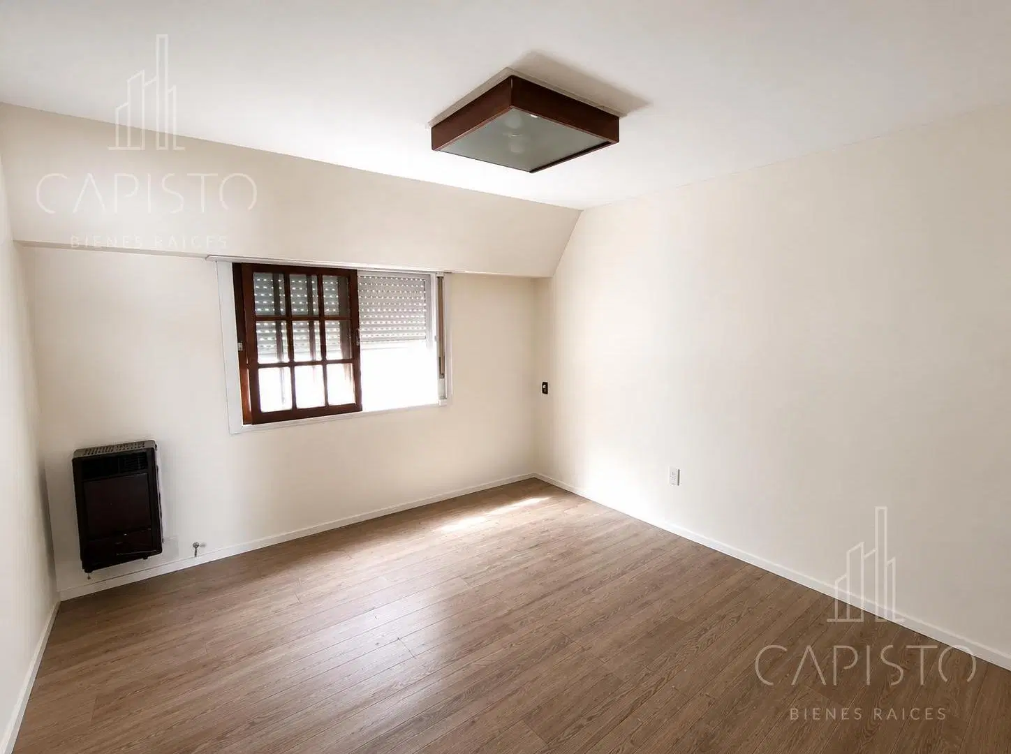 PH 3 ambientes en venta, 2 baños, garage, patio y espectacular terraza! 2