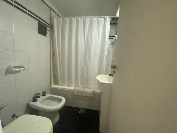 Foto de Departamento 2 Ambientes/ Super Luminoso/ Excelente Ubicación., imagen 2