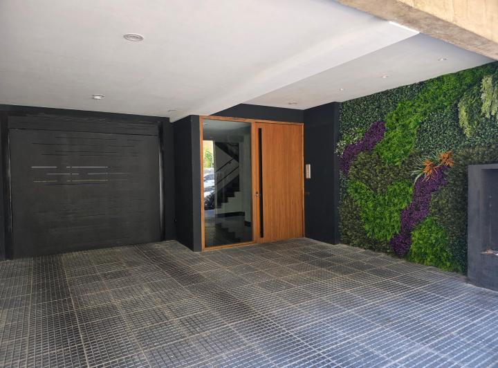 Semipiso c/cochera a estrenar, 3 Ambientes c/balcón al frente, dormit. en Suite. 2
