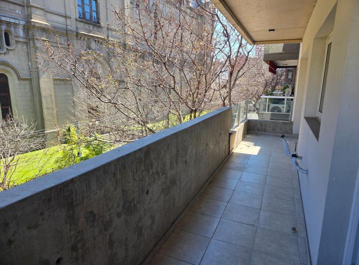 Semipiso c/cochera a estrenar, 3 Ambientes c/balcón al frente, dormit. en Suite. 5