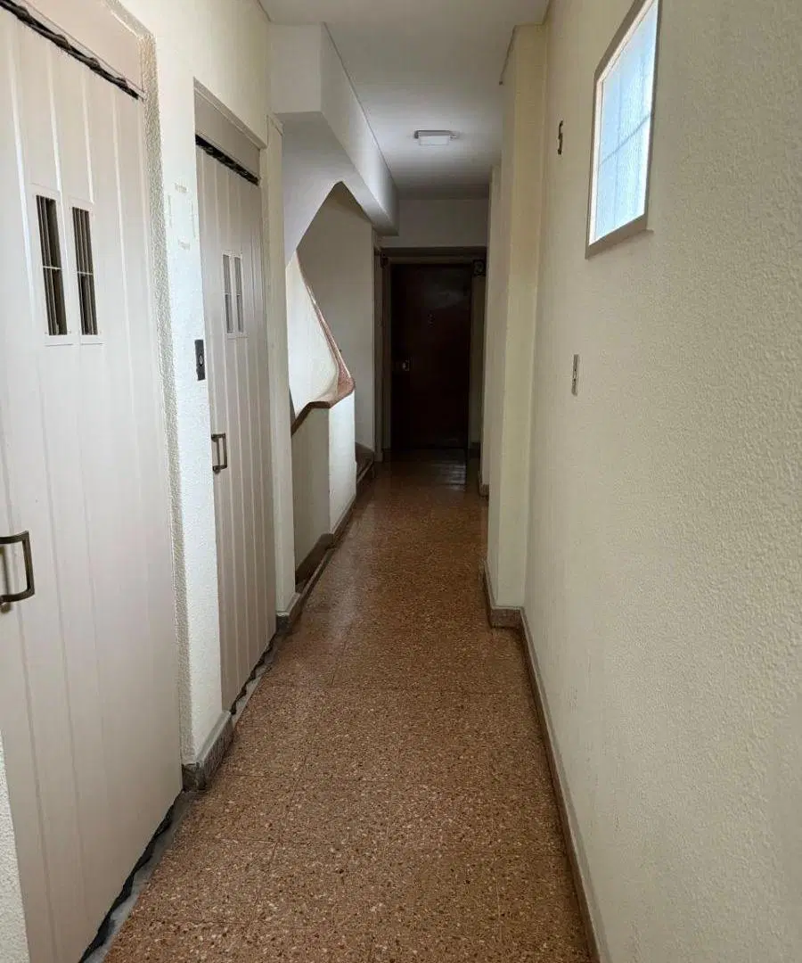 Departamento de 3 Ambientes Muy Amplio, Luminoso y en un Muy Buen Estado 2