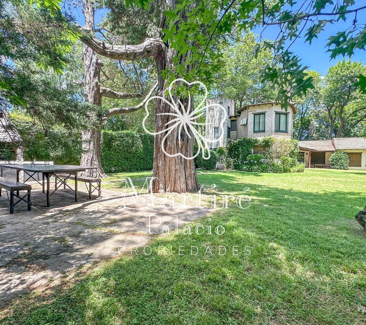 Casa en Venta. Barrio Los Tilos. Jardin y Pileta 5