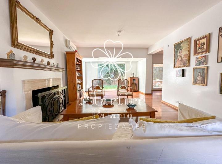 Casa en venta, 5 habitaciones, Punta chica dentro de Barrio cerrado 4