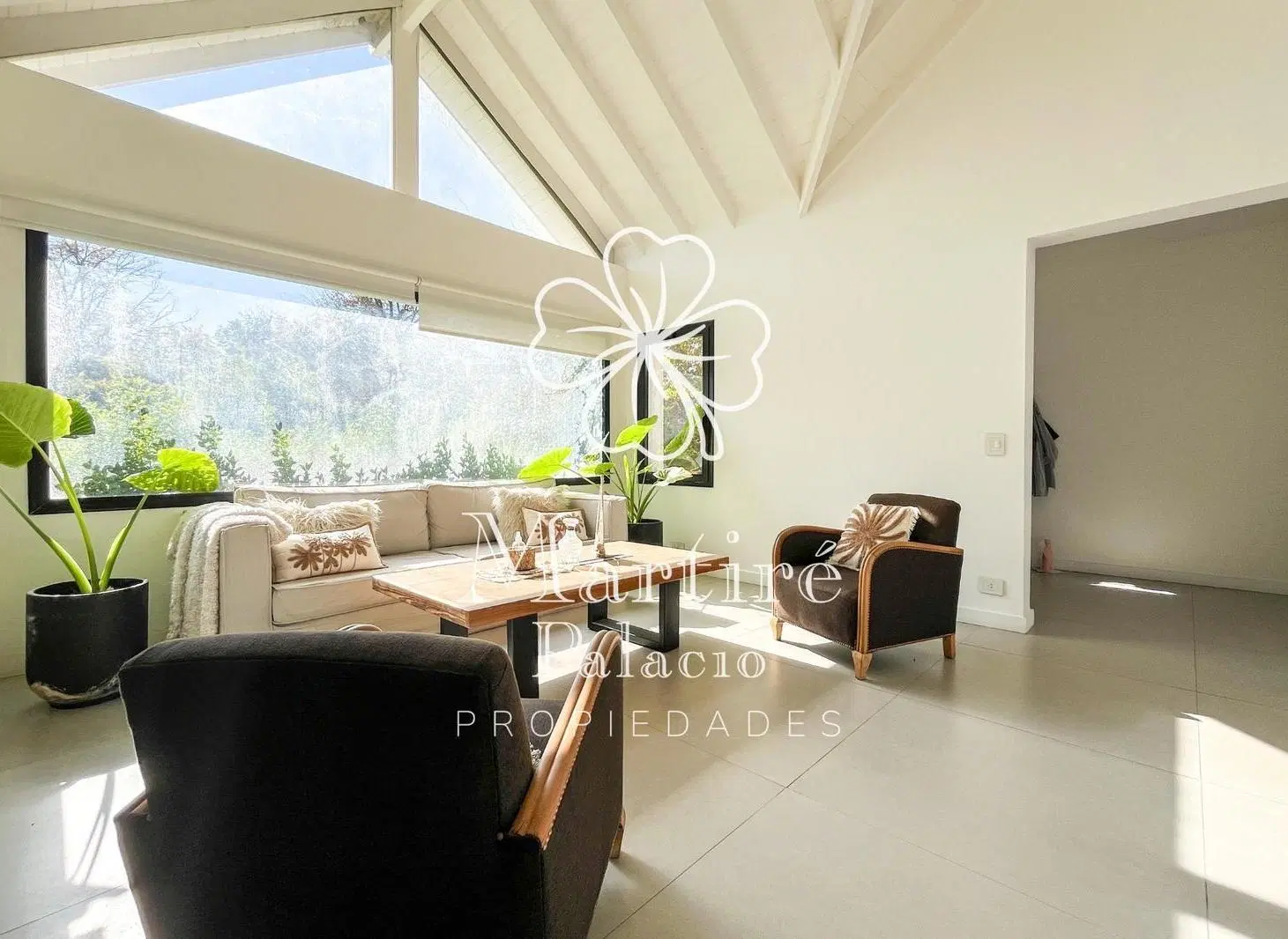 VENTA Casa con 5 dormitorios, en Mayling C.C. Pilar 1