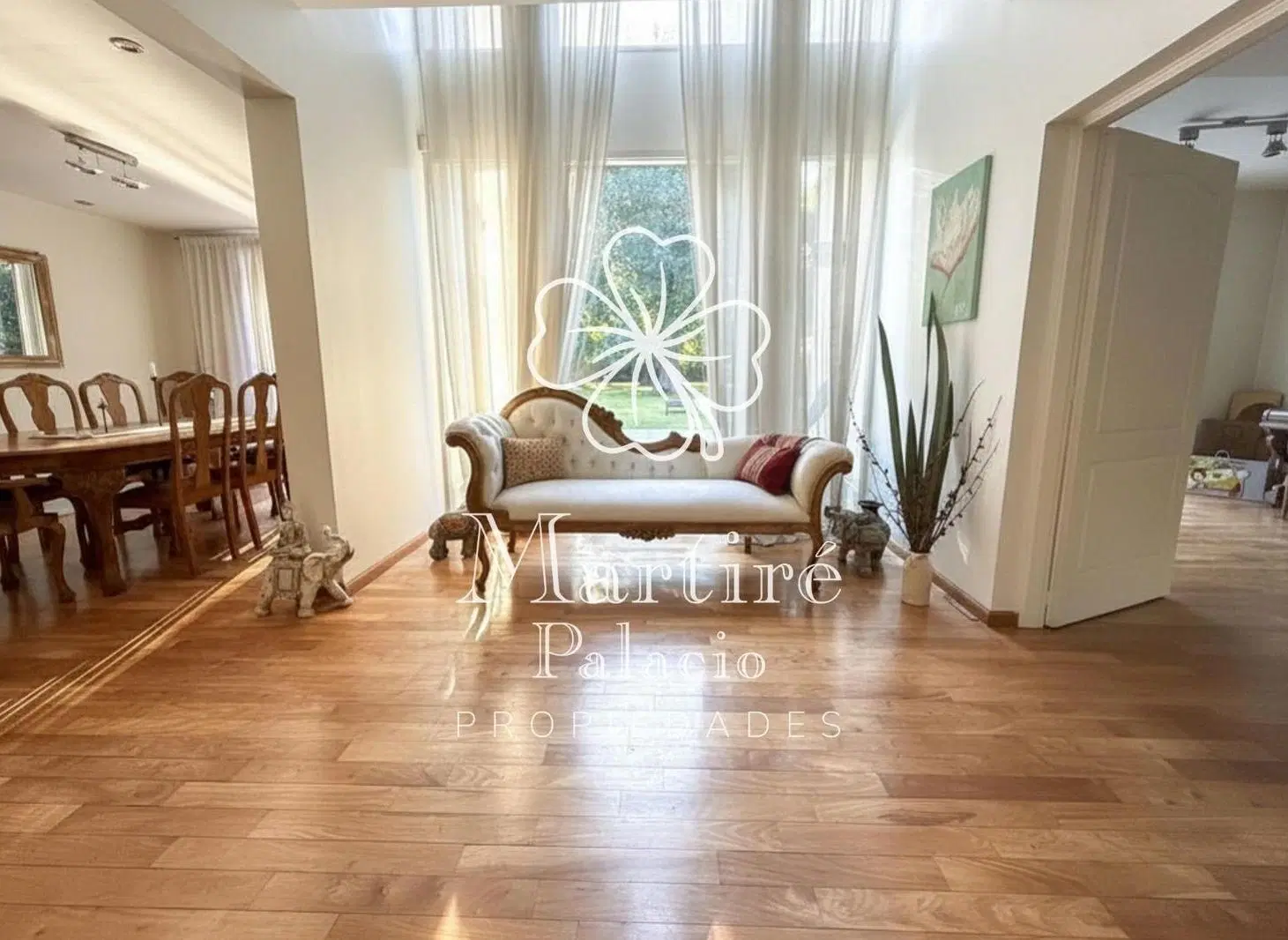 Excelente Casa en venta Barrio Los Nogales. 5