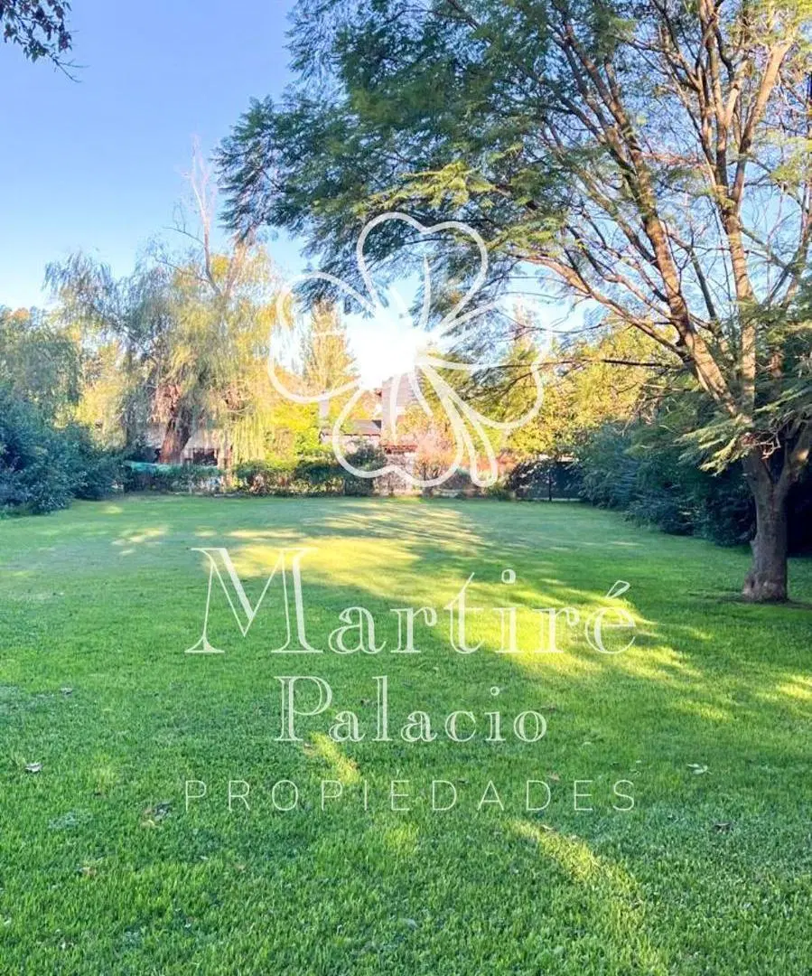 Excelente Terreno en venta. Barrio Los Tilos. 5