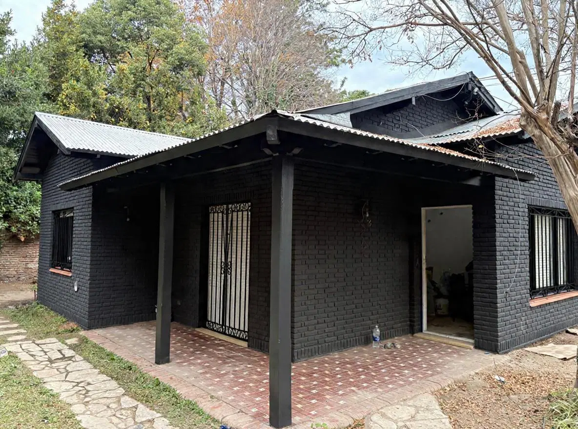 Alquiler Casa en San Isidro 4 ambientes jardin parrilla. Malabia 100 . Lomas de San isidro 2