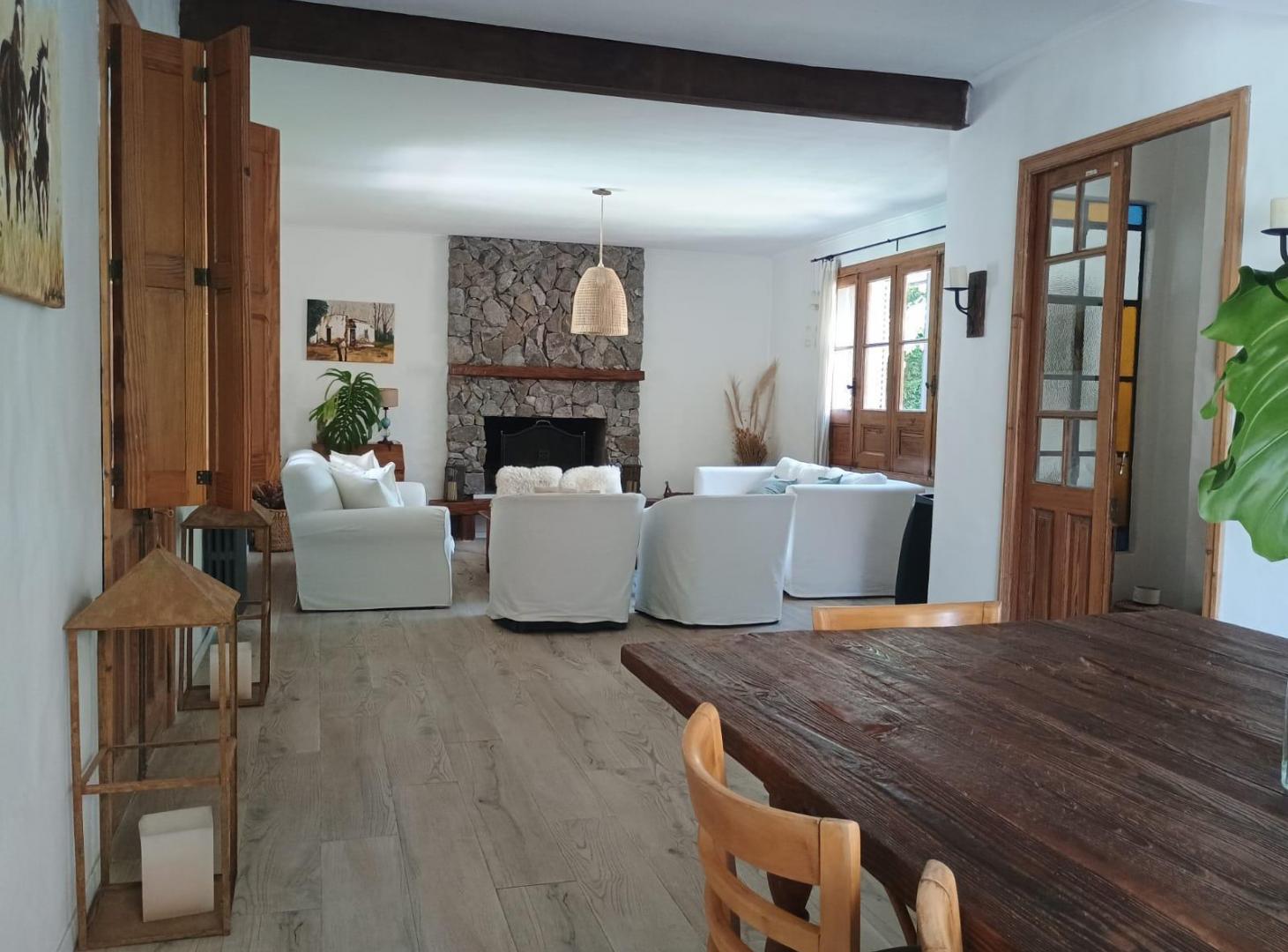 Foto de ALQUILER Casa Enero primera quincena pileta jardin parrilla Bella Vista, imagen 5