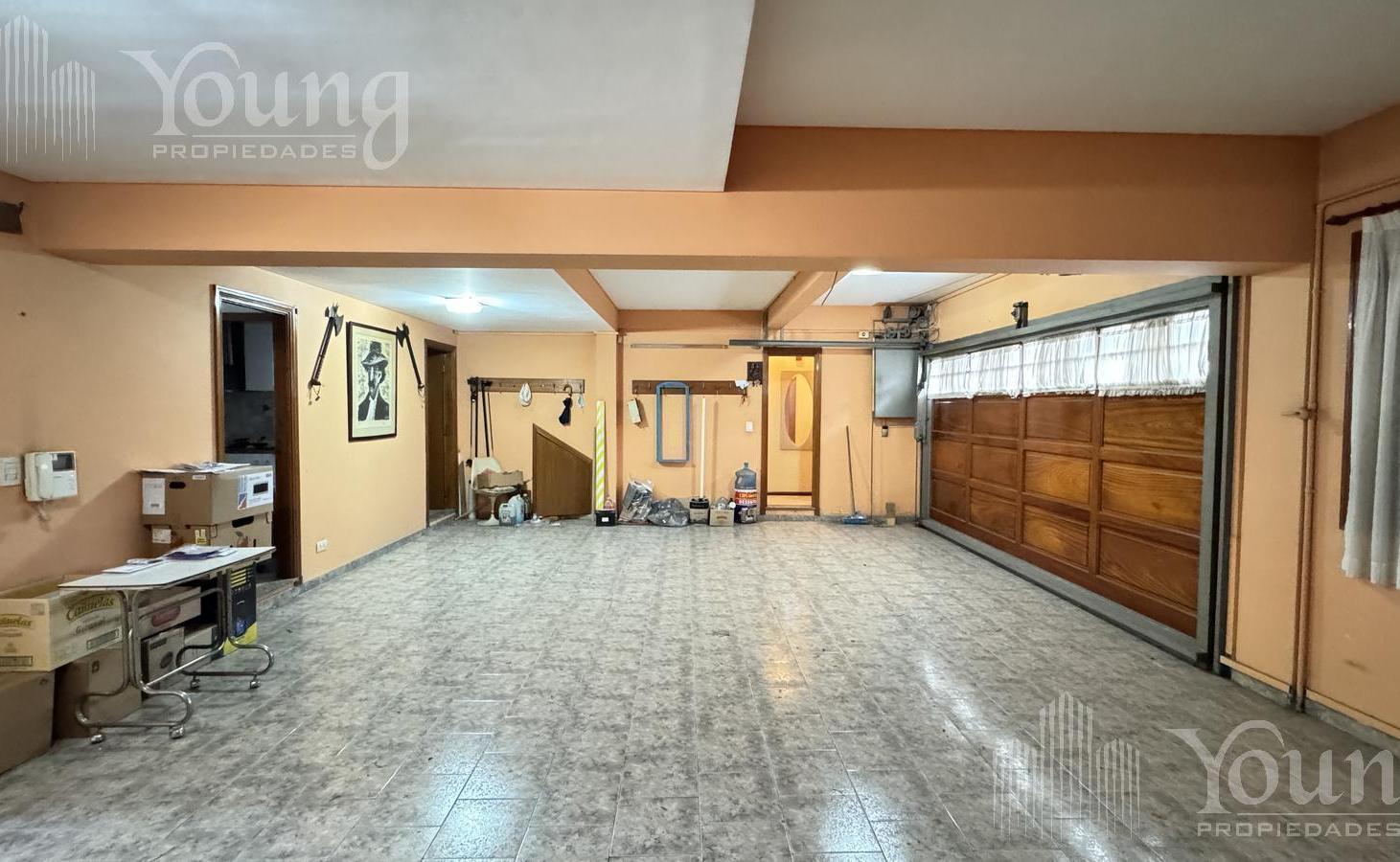 Venta Casa de 3 ambientes en Bernal Oeste