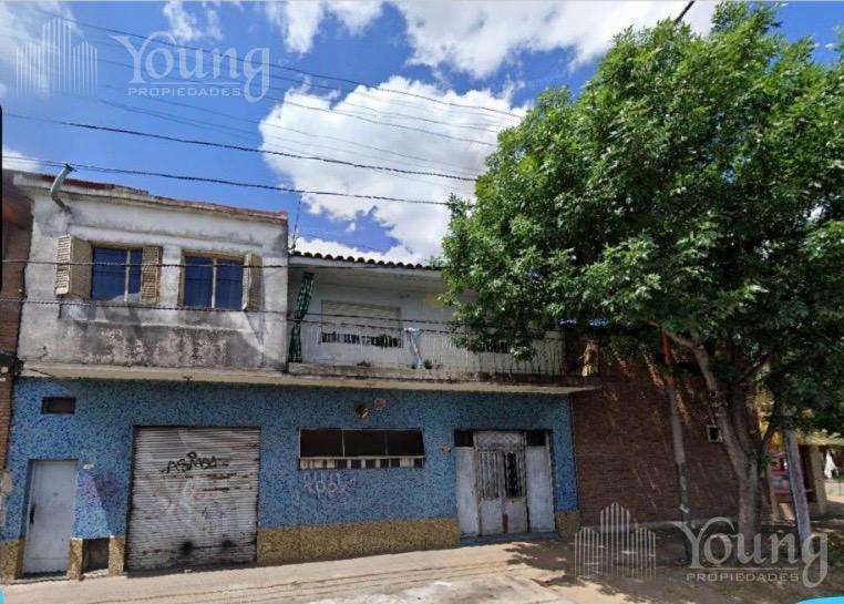 Local en Bernal Oeste