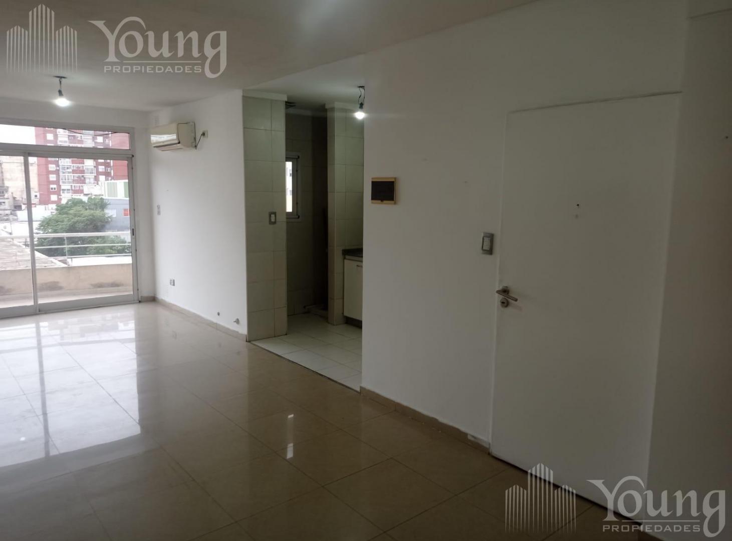 Foto de Semipiso de tres ambientes en Wilde Centro con cochera!!!, imagen 2