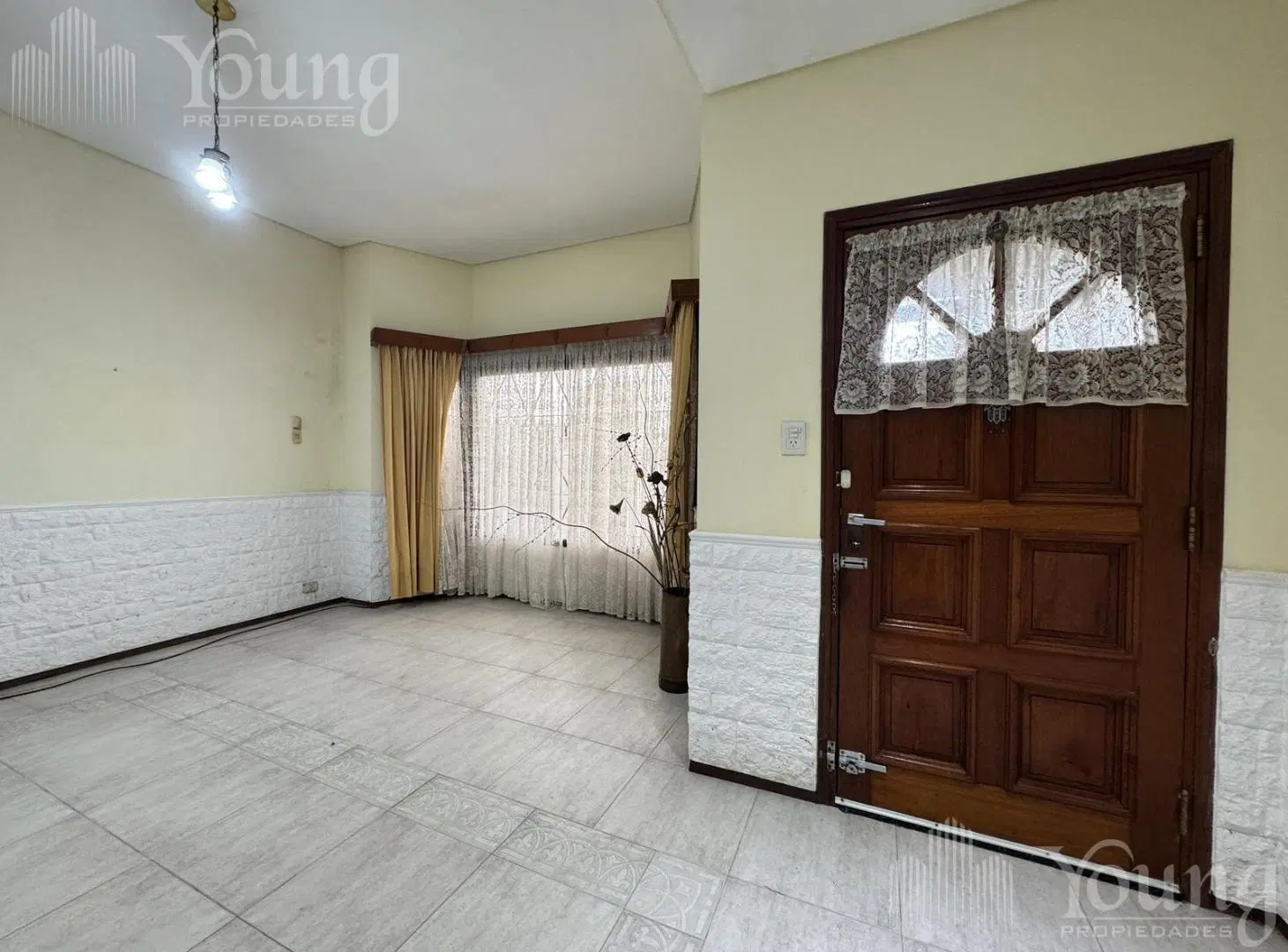 Venta Casa 2 ambientes en Bernal 5
