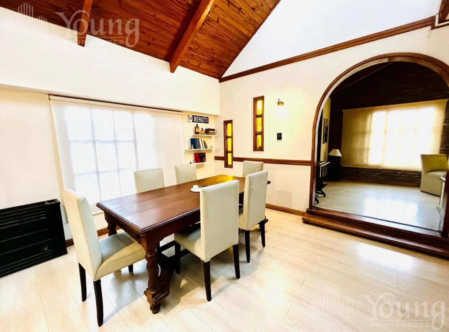 Casa en venta 4 amb con cochera doble en Quilmes Oeste!! 4